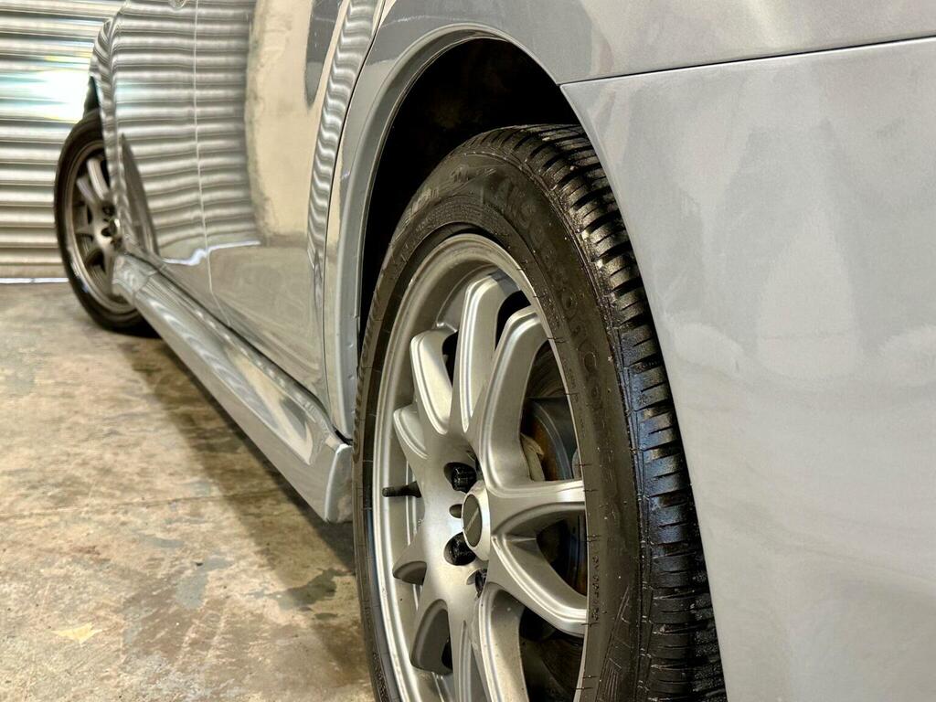 Subaru Legacy Estate White #42