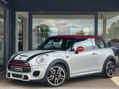 Mini Hatch 2.0 John Cooper Silver