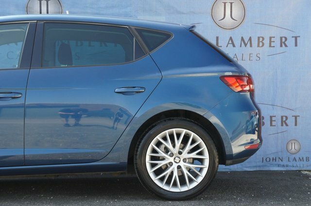 Seat Leon Tsi Se Hatchback Blue #3