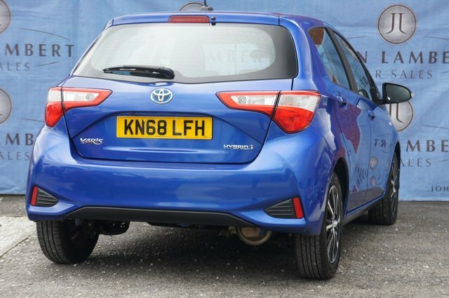 Toyota Yaris Vvt-h Icon Tech Hatchback Blue #5