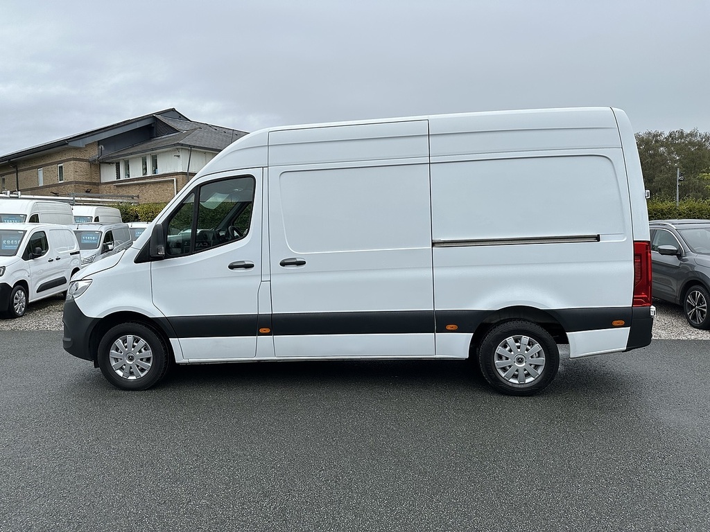 Mercedes-Benz Sprinter 315 Cdi Premium L2h2 Euro 6 150Ps Ac 2023 U2617 KW23OLE White #5