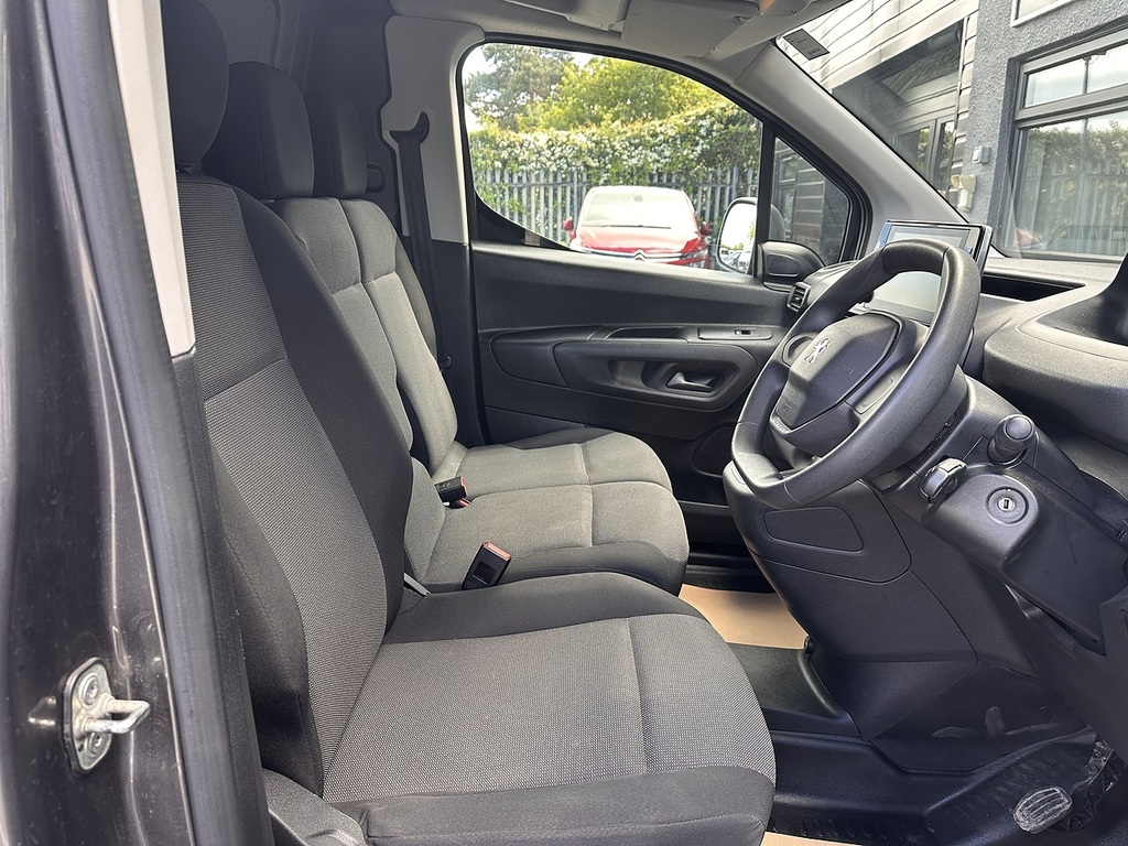 Peugeot Partner Bluehdi 1000 Professional L1 Euro 6 2021 U2616 U LO70SNX Grey #2