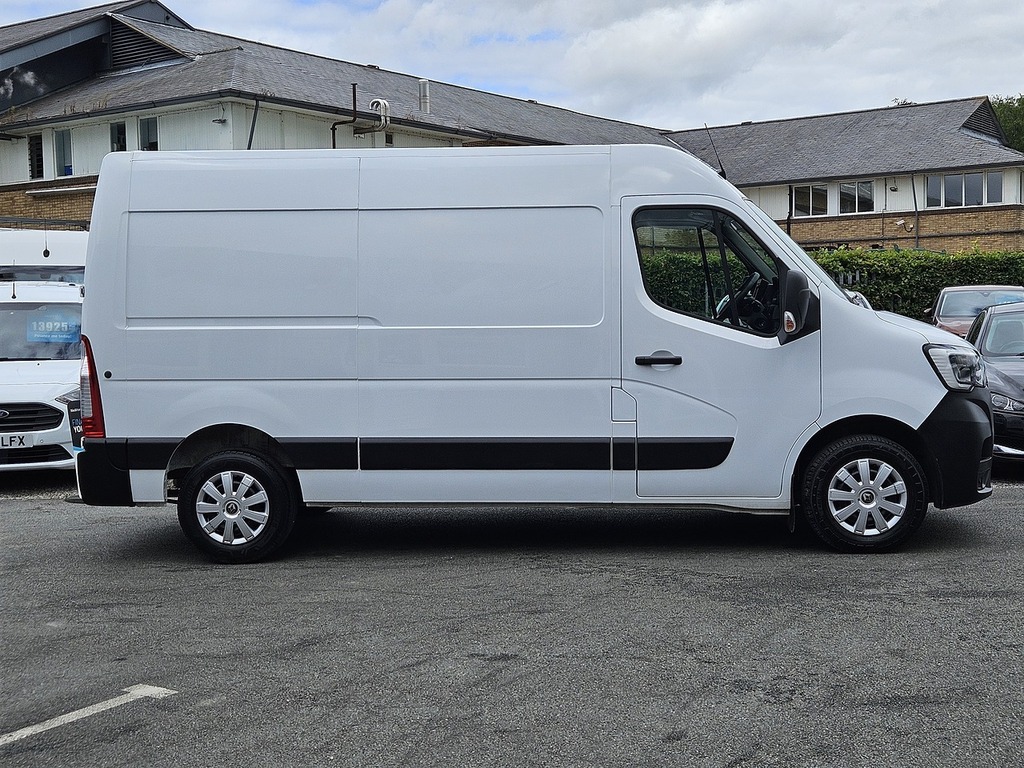 Renault Master Dci 33 Business L2h2 Euro 6 135Ps Ac 2021 U2642 RV71VDF White #4
