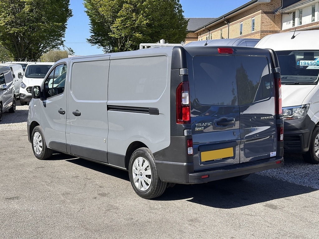 Renault Trafic Dci Energy 30 Business L2h1 Euro 6 Ac 120Ps 2021 DY21OCH Grey #5