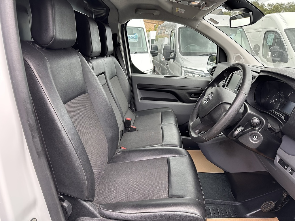 Vauxhall Vivaro Turbo D 2900 Sportive L2h1 Euro 6 2021 U2671 Ule DV21VLL White #2