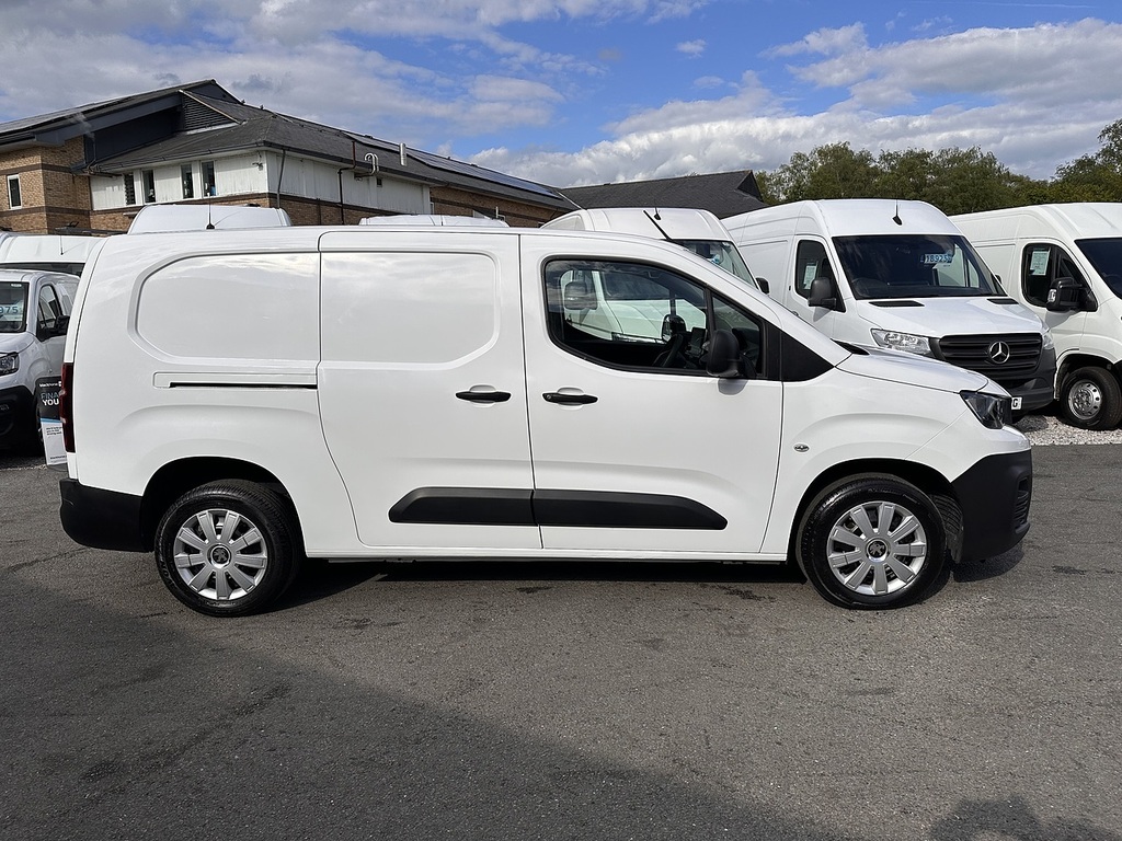 Peugeot Partner Bluehdi 950 Professional L2h1 Euro 6 2020 U2676 MA20NLG White #4