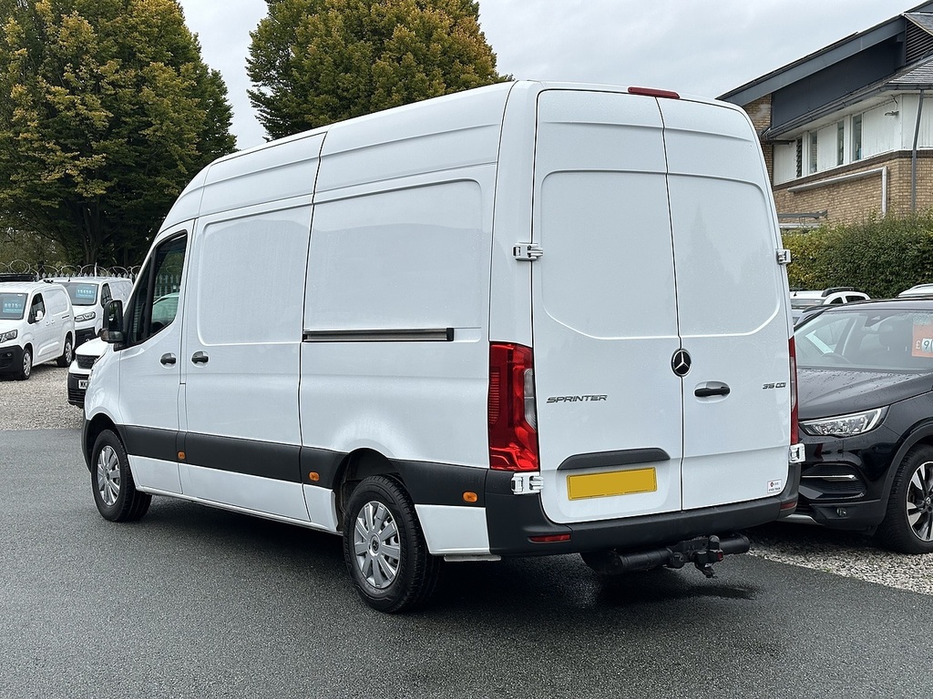 Mercedes-Benz Sprinter 315 Cdi Premium L2h2 Euro 6 150Ps Ac 2023 U2685 KW23OOY White #6
