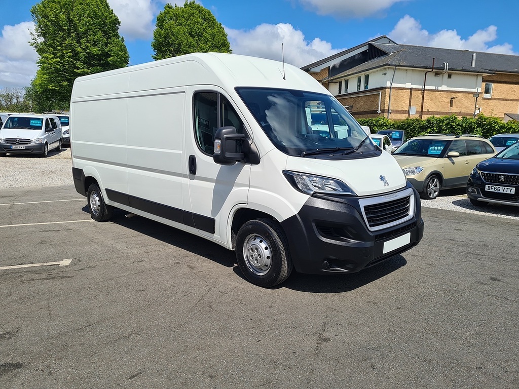 Peugeot Boxer Bluehdi 335 Professional L3h2 Euro 6 140Ps 2022 U ML22ZVG White #3