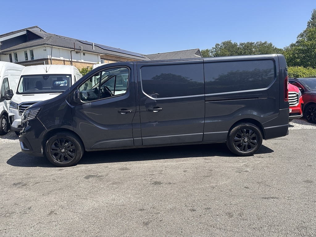 Renault Trafic Dci Blue Ll30 Sport L2h1 Euro 6 130Ps 2023 U2727 FM23UFC Grey #5
