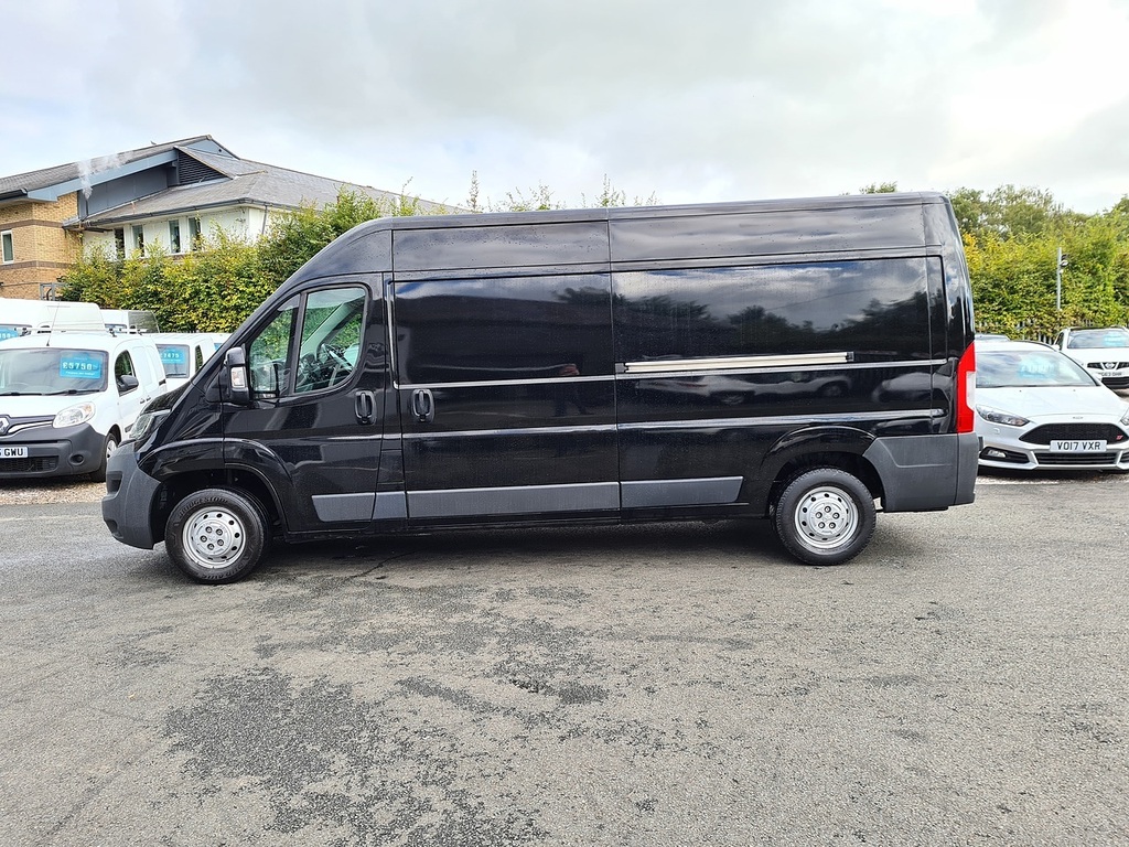 Peugeot Boxer Bluehdi 335 Professional L3h2 Euro 6 140Ps 2022 U LS22KZK Black #5