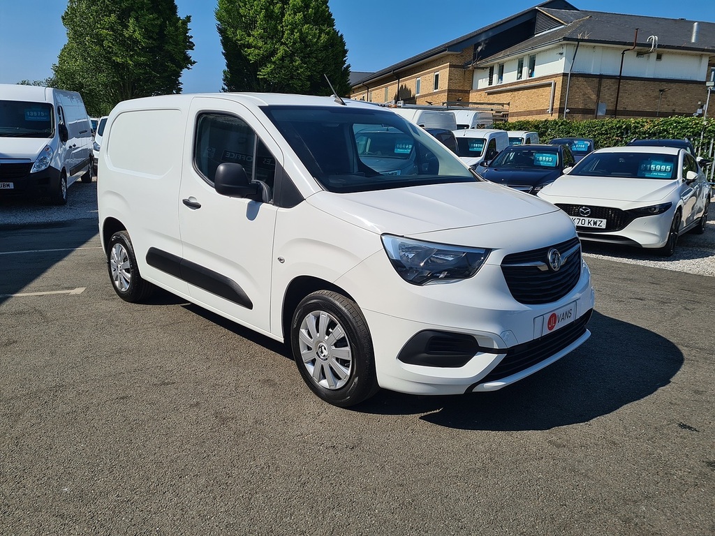 Vauxhall Combo Turbo D 2300 Sportive L1 H1 Euro 6 U2722 Ulez DT70JKN White #4