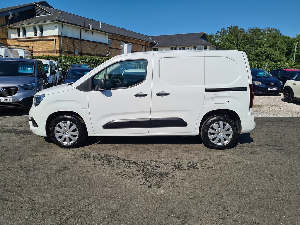 Vauxhall Combo Turbo D 2300 Sportive L1 H1 Euro 6 U2722 Ulez DT70JKN White #6