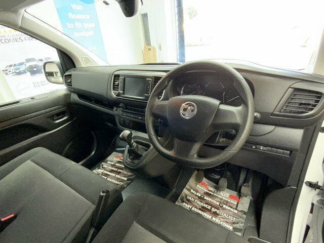 Vauxhall Vivaro 1.5 Turbo D 2900 DP23ENU White #4