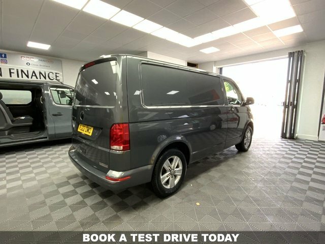 Volkswagen Transporter 2.0 Bitdi T30 Highline RJ22OMO Grey #3
