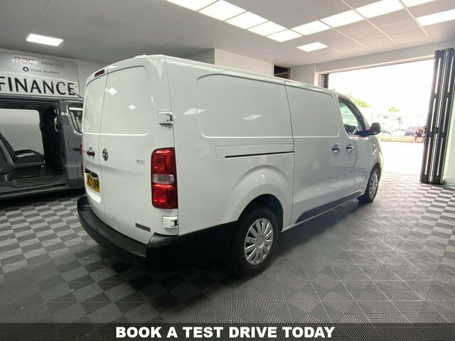Vauxhall Vivaro 1.5 Turbo D 2900 ML71BHP White #4