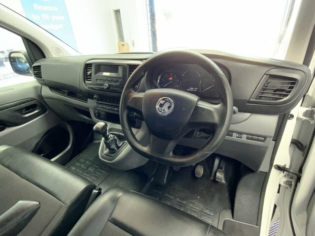 Vauxhall Vivaro 1.5 Turbo D 2700 YC71HNB White #5