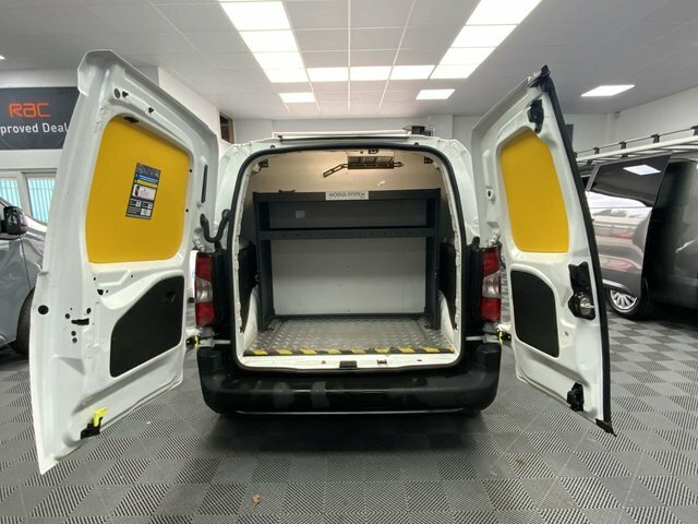 Peugeot Partner 1.5 Bluehdi 1000 Professional FV70EPF White #4