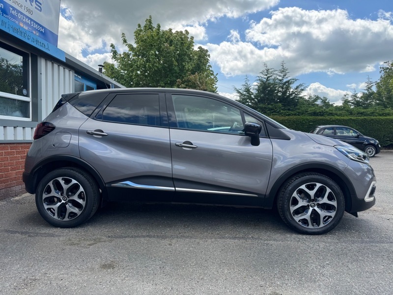 Renault Captur Dynamique S Nav Dci GU67LBG Black #2