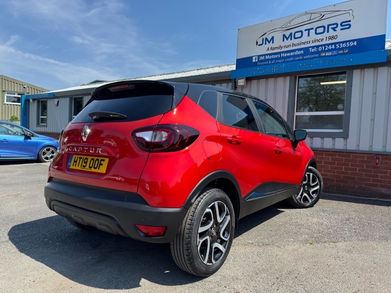 Renault Captur Iconic Dci HT19OOF Red #3