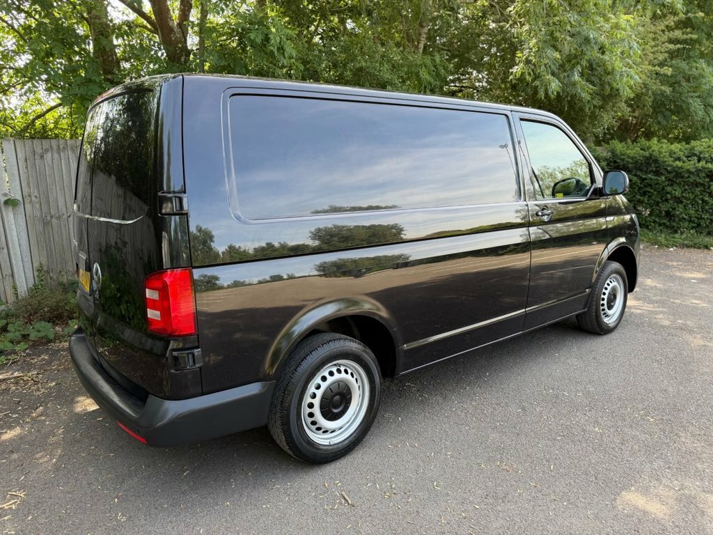 Volkswagen Transporter 2L Startline LG19YXY Black #2