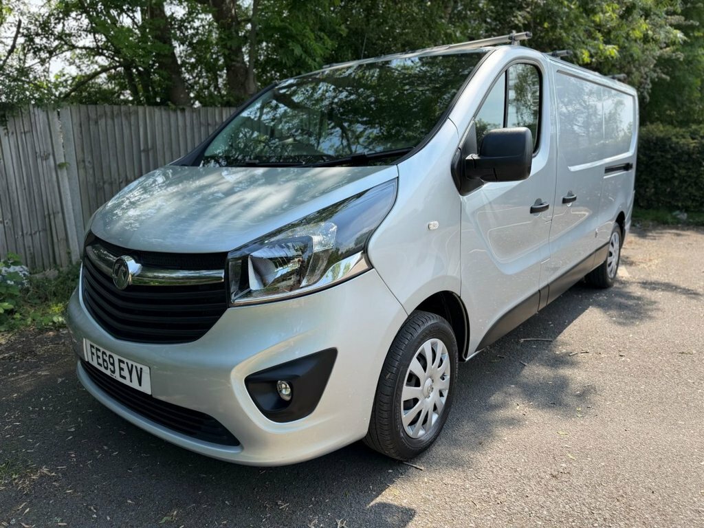 Vauxhall Vivaro 1.6L Sportive FE69EYV Silver #6