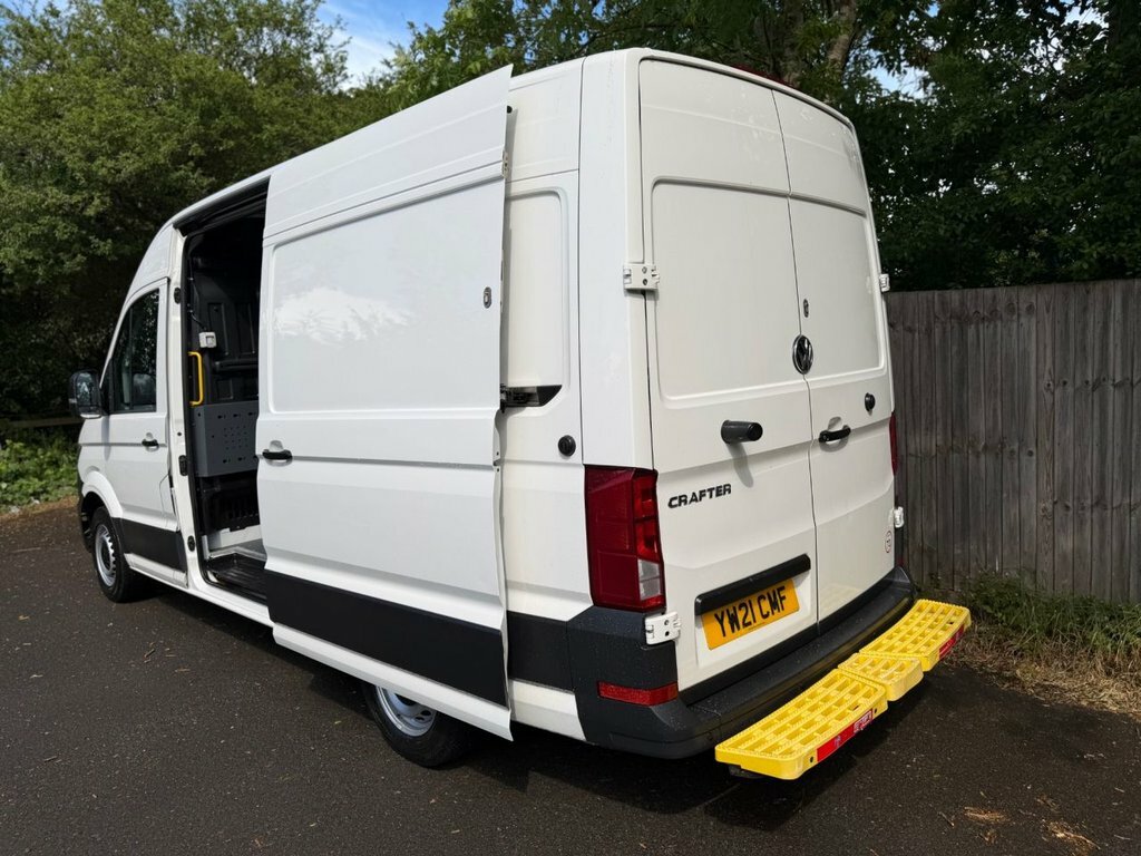 Volkswagen Crafter 2L Trendline YW21CMF White #3