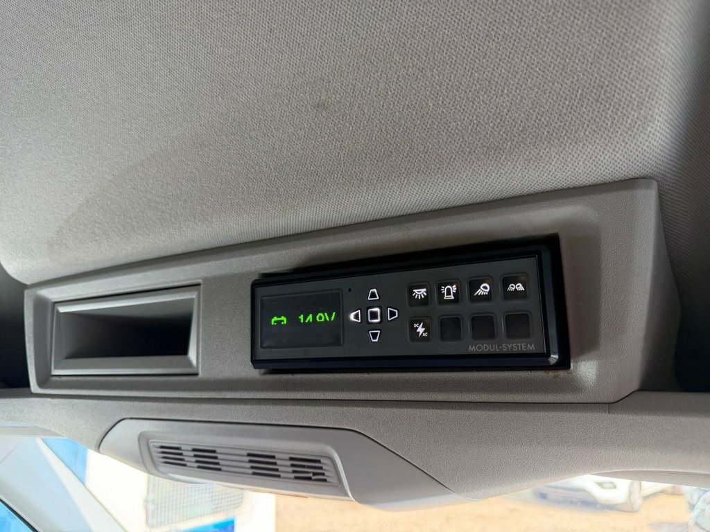 Volkswagen Crafter 2L Trendline BK23LGX Blue #4