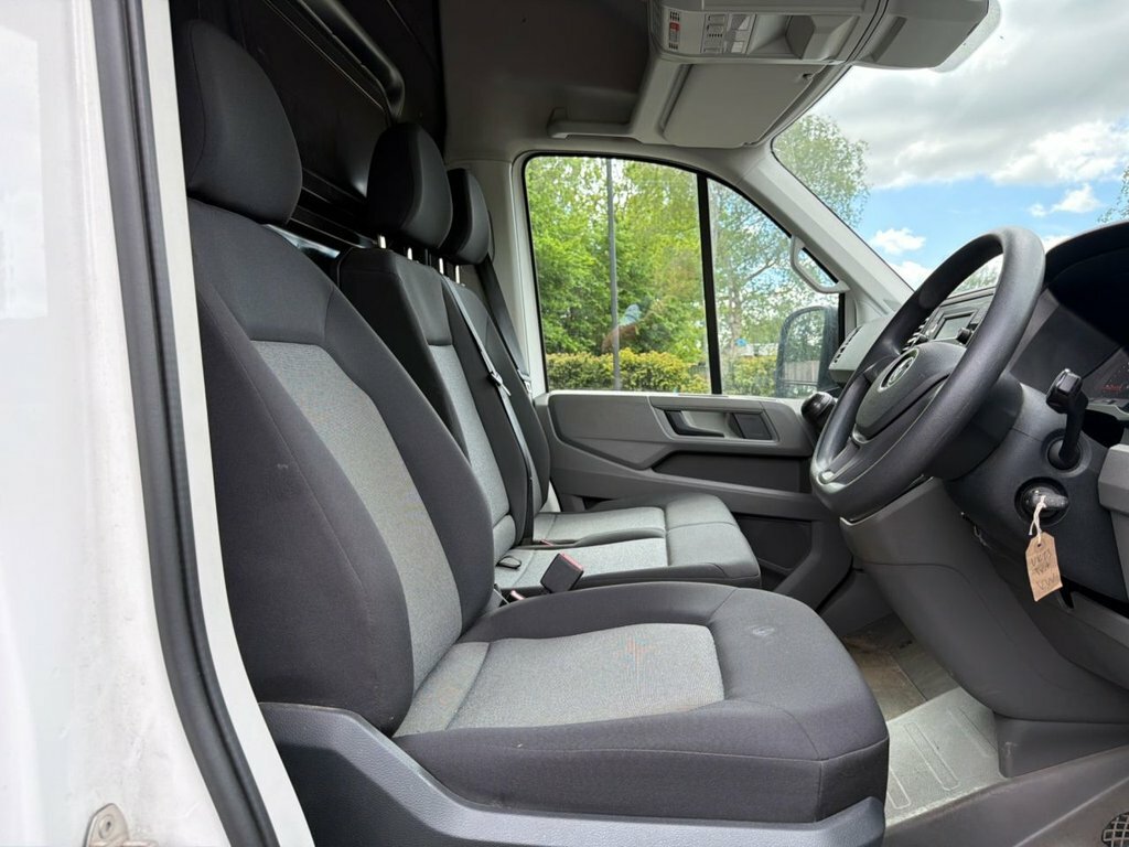 Volkswagen Crafter 2L Startline VK23TXA White #4