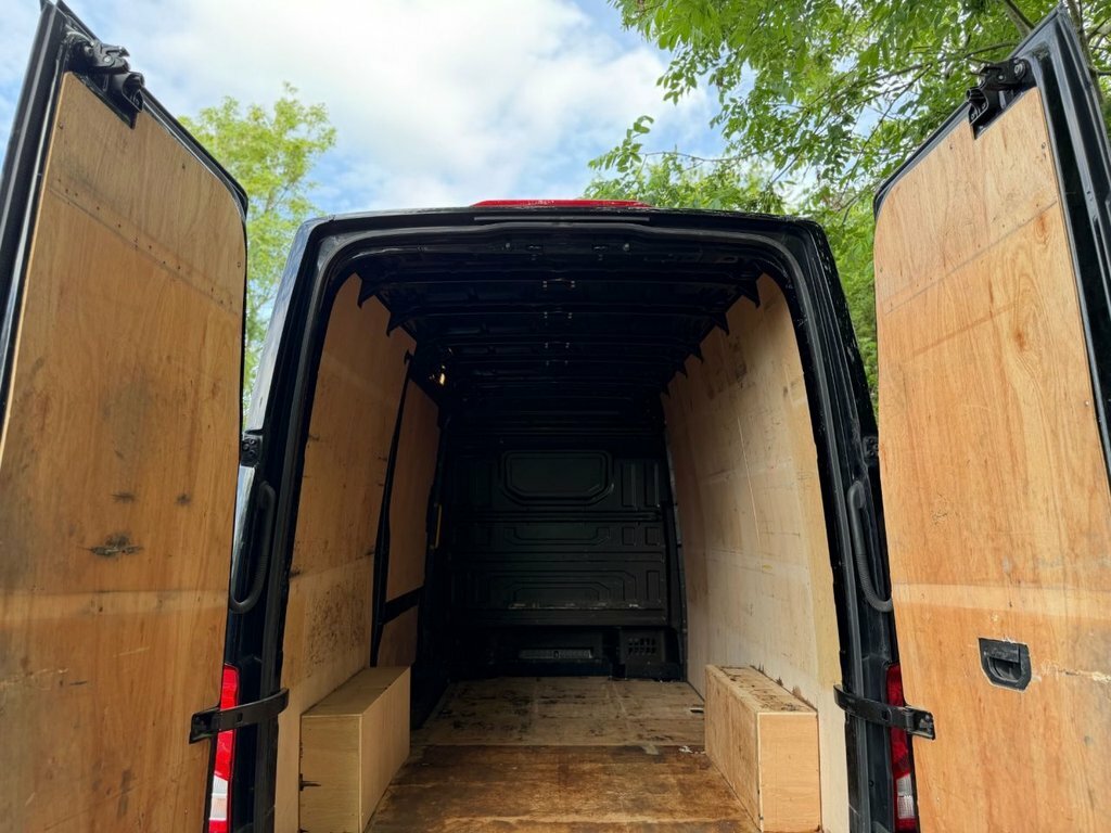 Volkswagen Crafter 2L Startline CK72NNL Black #3