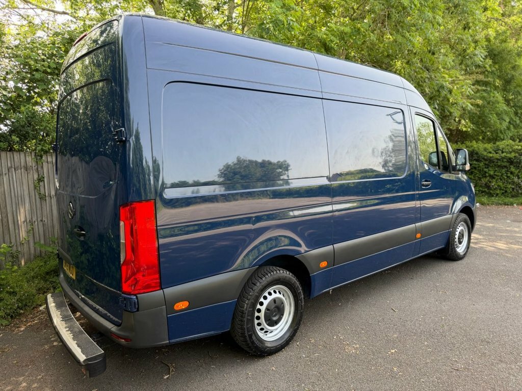 Mercedes-Benz Sprinter 2.1L Null BM19WGD Blue #2