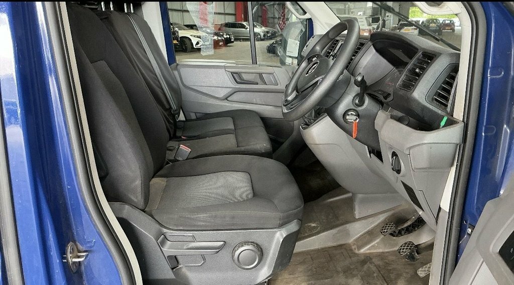 Volkswagen Crafter Mpv VN21TKE Blue #3