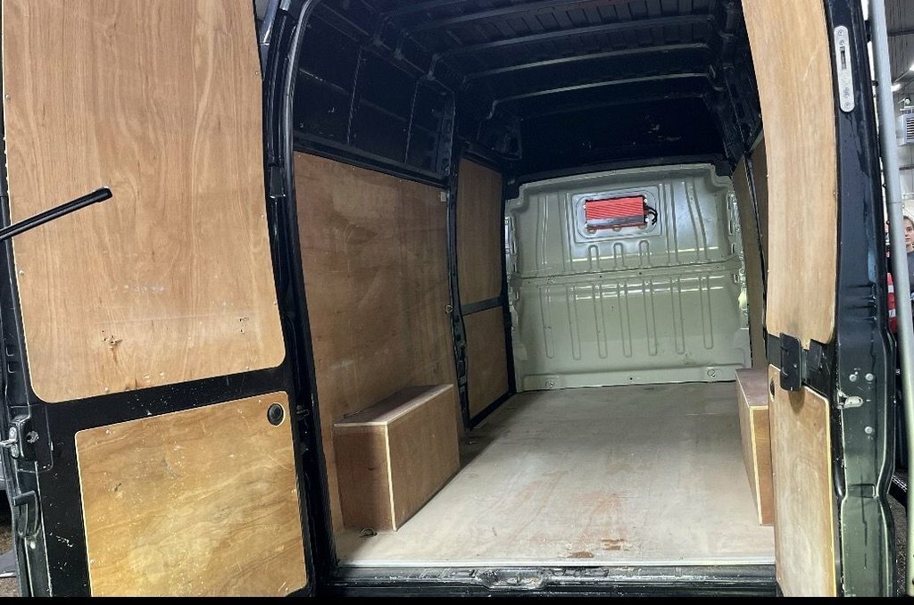 Citroen Relay 2.2L Enterprise Black #3