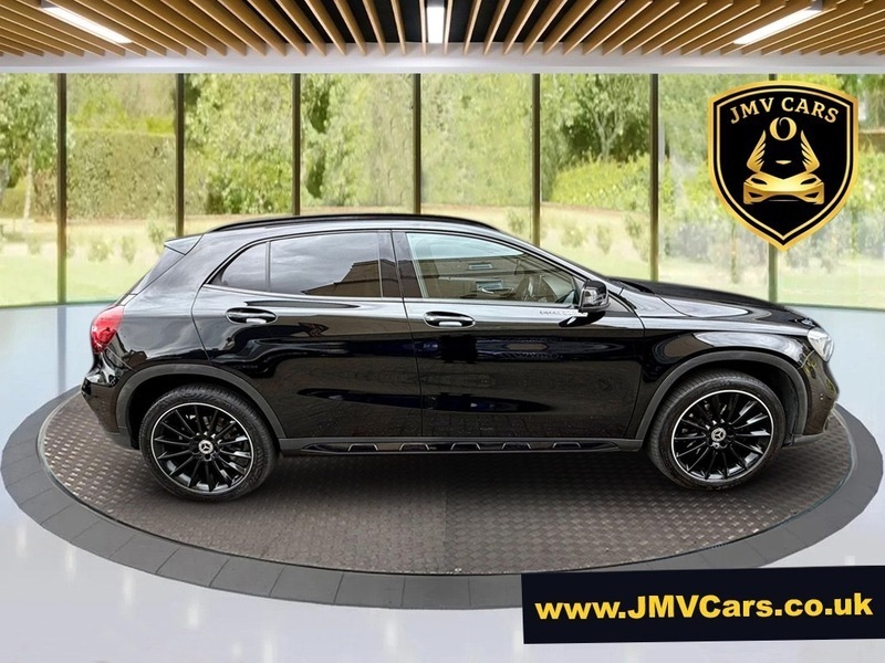 Mercedes-Benz GLA Class Gla 220 D 4Matic AJ17KKO Black #2