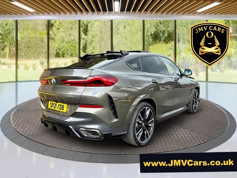 BMW X6 M50i Green #6