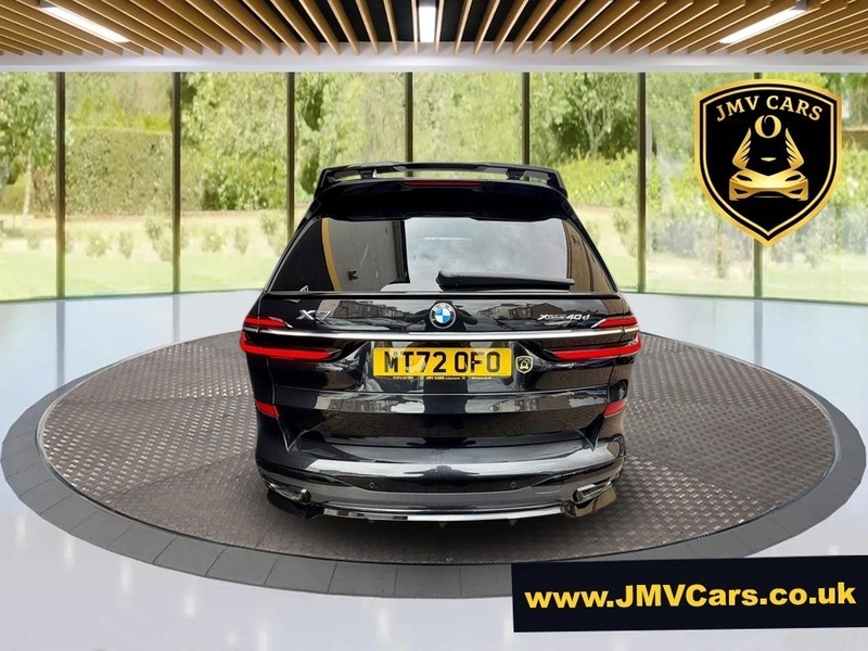 BMW X7 Xdrive40d M Sport MT72OFO Black #4