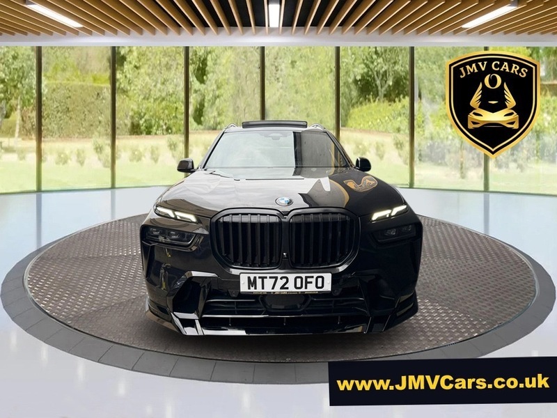 BMW X7 Xdrive40d M Sport MT72OFO Black #3