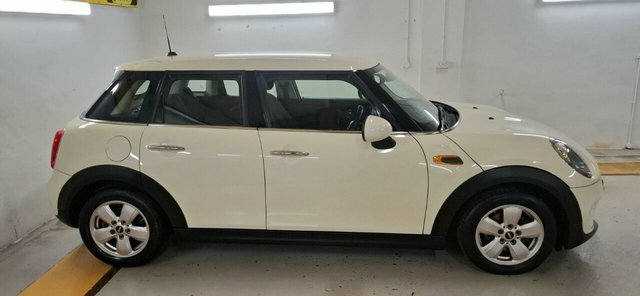 Mini Hatch 2017 1.2 One Hatchback Euro 6 S YE67HUU White #3