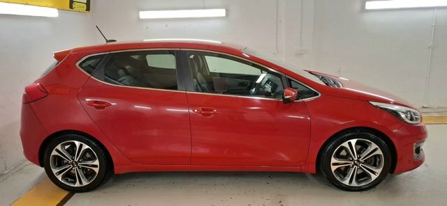 Kia Ceed 2016 1.6 Crdi 4 Hatchback Euro 6 LJ66YLA Red #3