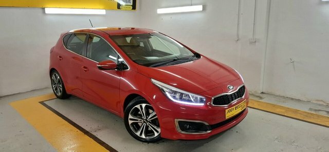 Kia Ceed 2016 1.6 Crdi 4 Hatchback Euro 6 Red