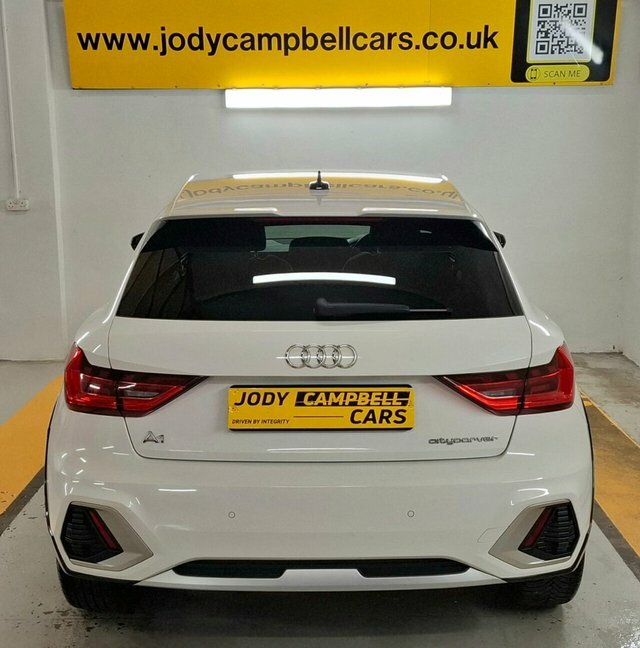 Audi A1 2020 1.0 Tfsi 30 Citycarver S Tronic Eu RGZ2648 White #4