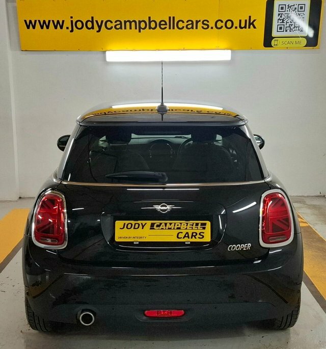 Mini Hatch 2019 1.5 Cooper Classic Hatchback Stept OGZ5889 Black #4