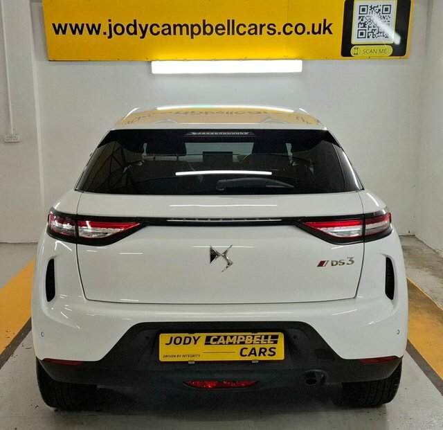 DS DS 3 Crossback 2020 1.2 Puretech Performance Line Crossback P DS3CROS White #4