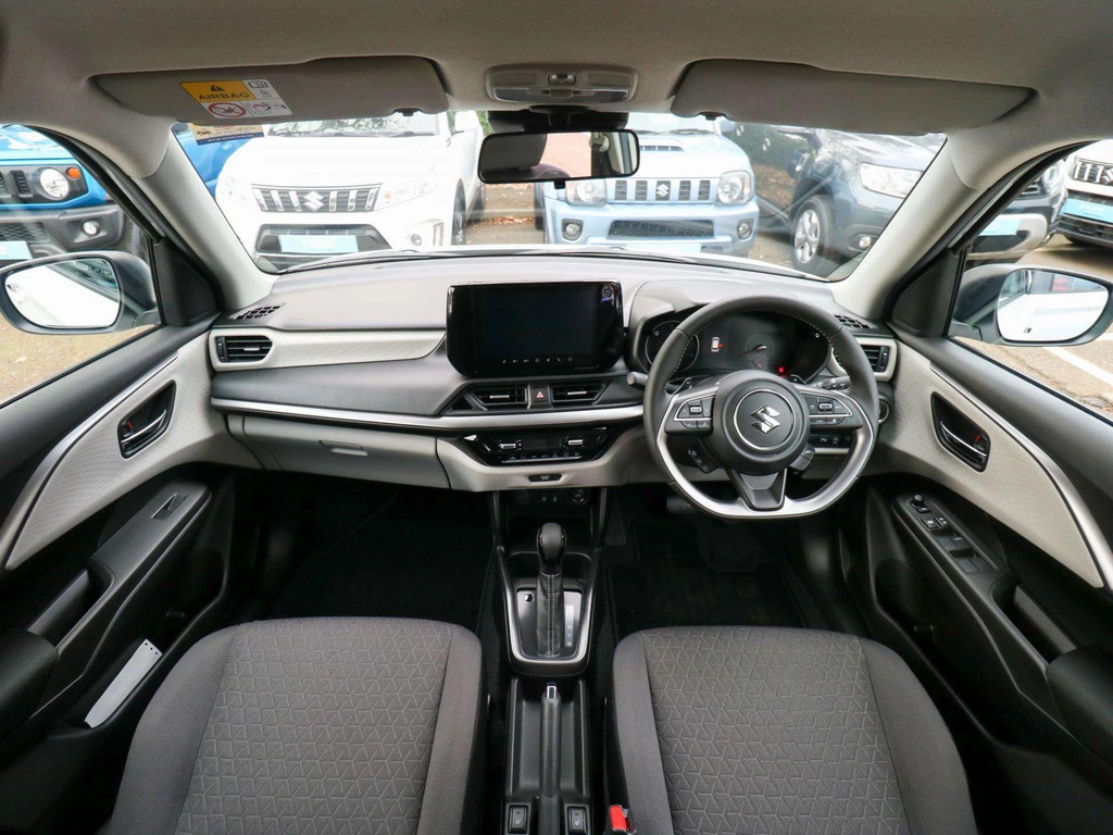 Suzuki Swift 1.2 Mild Hybrid Ultra Cvt AY75MZU White #6