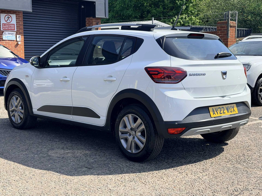 Dacia Sandero Stepway 1.0 Tce Comfort Cvt AV22WUX White #3