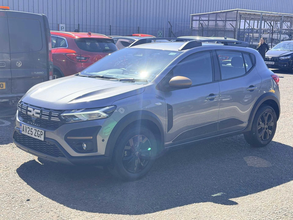 Dacia Sandero Stepway 1.0 Tce Extreme AV25ZGP Grey #2