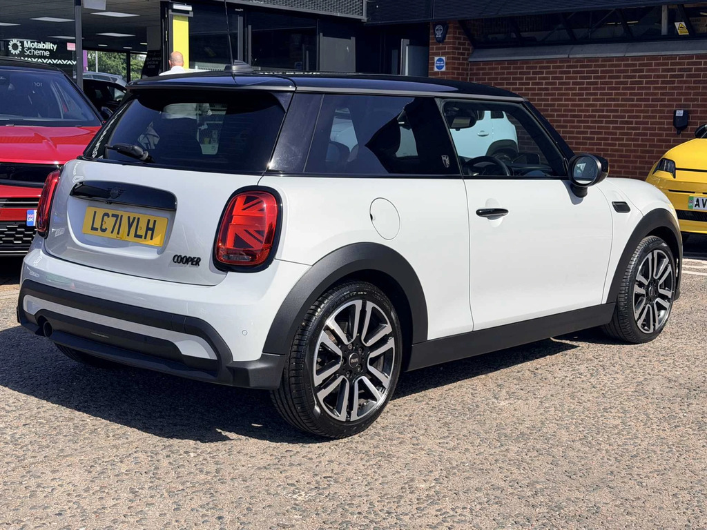 Mini Hatch Exclusive Auto LC71YLH Silver #4