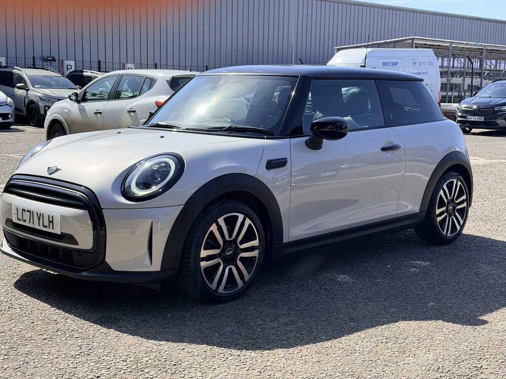 Mini Hatch Exclusive Auto LC71YLH Silver #2