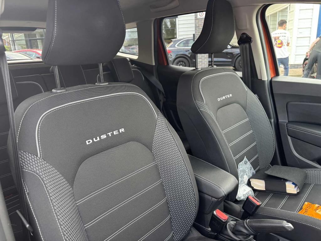 Dacia Duster 1.3 Tce 130 Prestige AV72UUL Orange #4