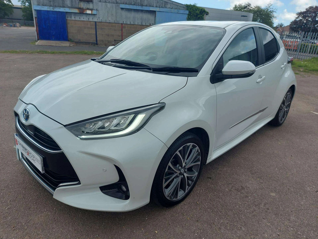 Toyota Yaris Excel Hev Cvt EF23LCA White #3
