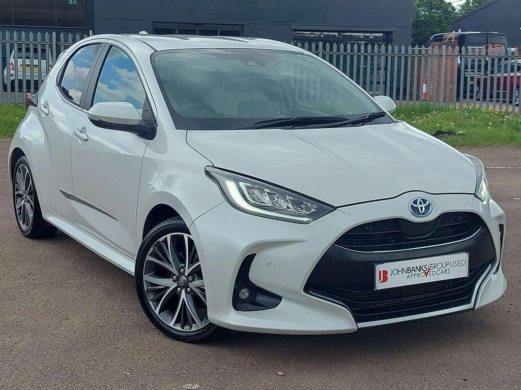 Toyota Yaris Excel Hev Cvt EF23LCA White #4
